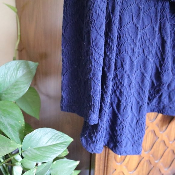 3/$15 Rebecca Malone Textured Knit Drape Front Open Cardigan - Navy - Picture 9 of 15